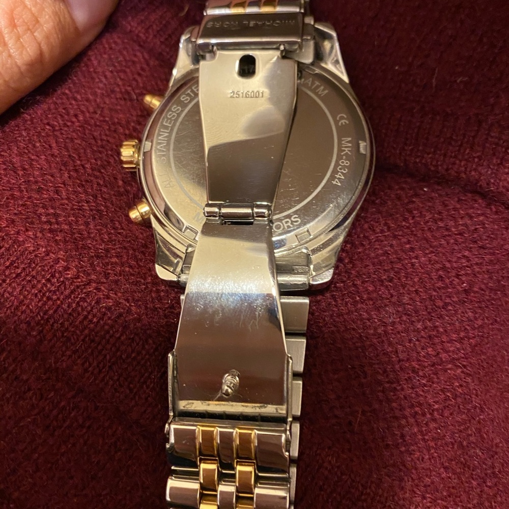 MK watch - Picture 3 of 5